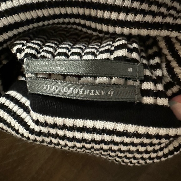 Anthropologie black & white stripe turtleneck button sleeve long sleeve top med - Picture 3 of 3